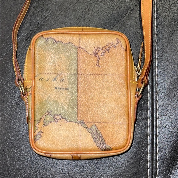 L’Classe crossbody bag - Picture 2 of 10